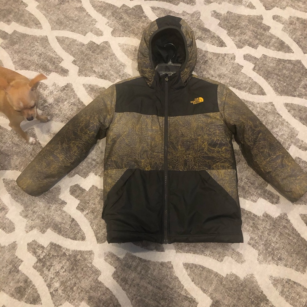 Boys Medium North Face winter coat